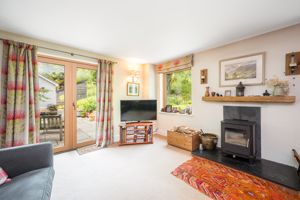 Lounge- click for photo gallery